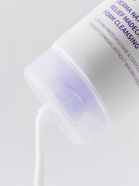 Деликатная пенка для умывания с экстрактом центеллы Celimax Derma Nature Relief Madecica pH Balancing Foam Cleansing Деликатная пенка для умывания с экстрактом центеллы Celimax Derma Nature Relief Madecica pH Balancing Foam Cleansing