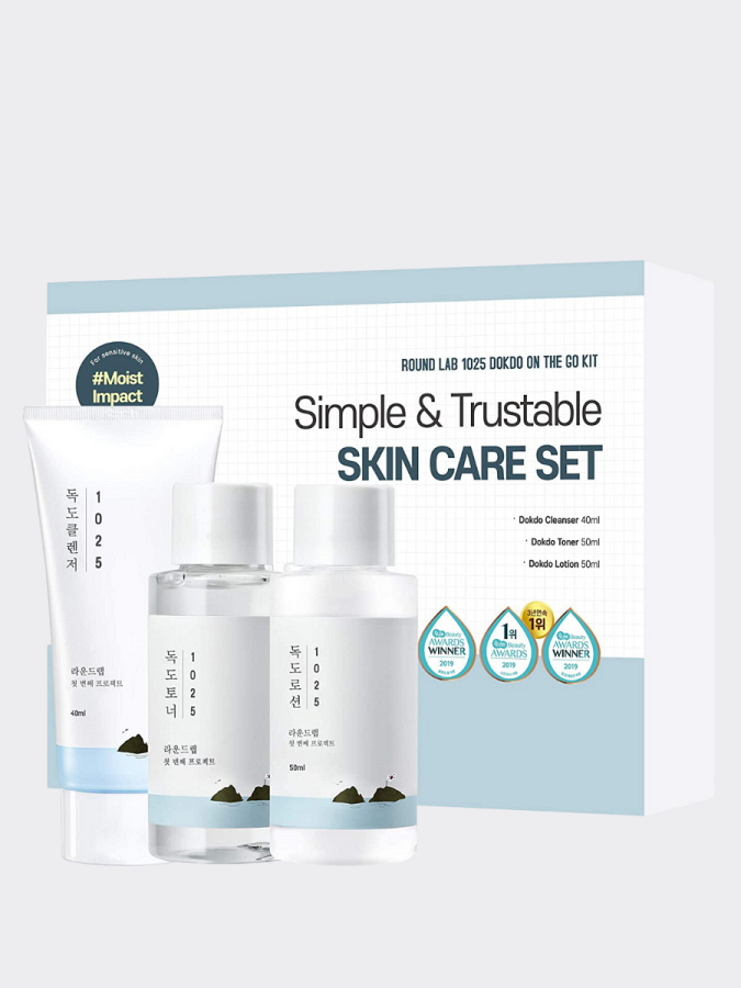 Набор миниатюр для ухода за кожей с морской водой Round Lab 1025 Dokdo On The Go Kit