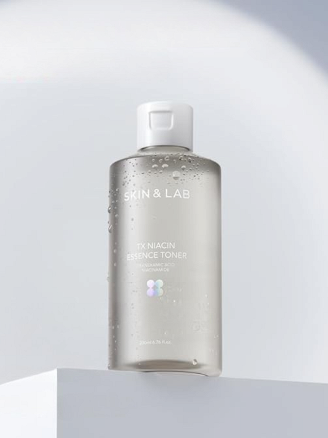 Осветляющий тонер для лица с транексамовой кислотой SKIN&LAB Tx Niacin Essence Toner