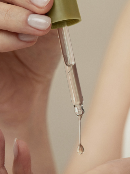 Успокаивающая сыворотка с экстрактом полыни I'm From Mugwort Serum Успокаивающая сыворотка с экстрактом полыни I'm From Mugwort Serum