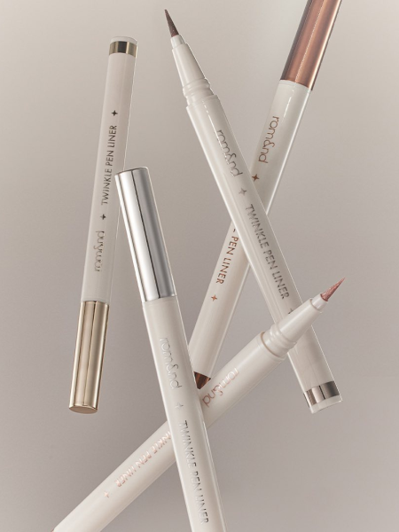 Сияющая подводка для век в пепельном оттенке rom&nd Twinkle Pen Liner 04 Midnight Ash