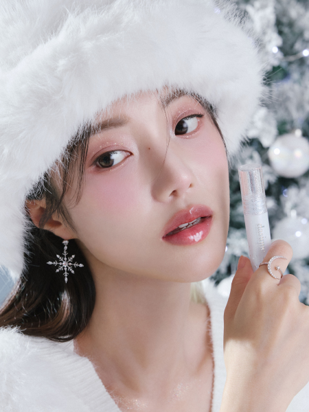 Прозрачный мерцающий блеск для губ Dasique Glowy Lipgloss Holiday Snowball