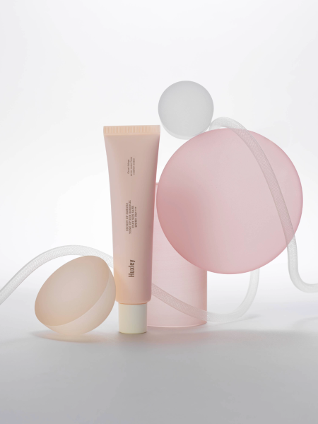 Солнцезащитный крем-база Huxley Tone Up Sun Essence Stay Sun Safe 02 Terra Peach SPF50+ PA++++ Солнцезащитный крем-база Huxley Tone Up Sun Essence Stay Sun Safe 02 Terra Peach SPF50+ PA++++