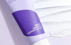 Успокаивающая пенка для умывания с экстрактом красного лука IsNtree Onion Newpair Cleansing Foam