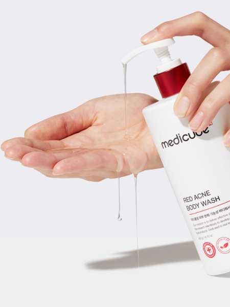 Противовоспалительный гель для душа с комплексом кислот Medicube Red Acne Body Wash 2.0