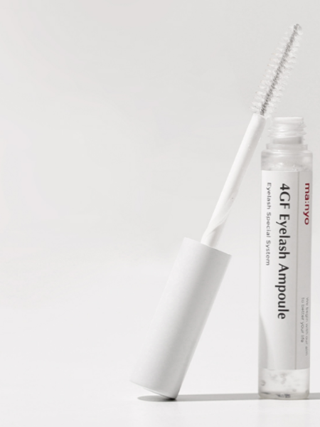 Укрепляющая сыворотка с комплексом ферментов для роста ресниц Ma:nyo Factory 4GF Eyelash Ampoule
