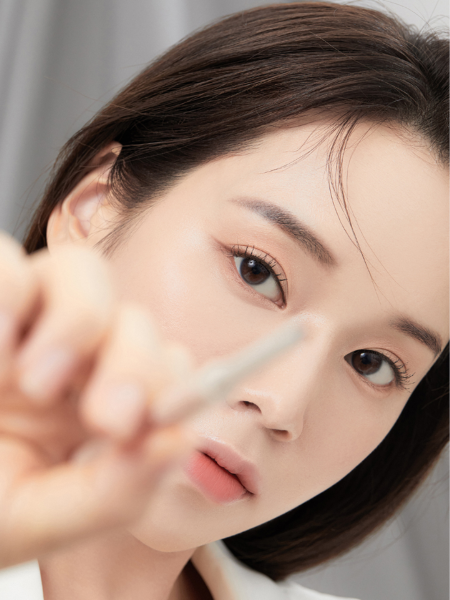 Гелевая подводка для век в формате карандаша в коричневом оттенке Dasique Slim Gel Eyeliner #03 Brown