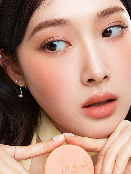 Румяна-кушон в коралловом оттенке TFIT Fluffy Velvet Cushion Blush O01 Coral Orange