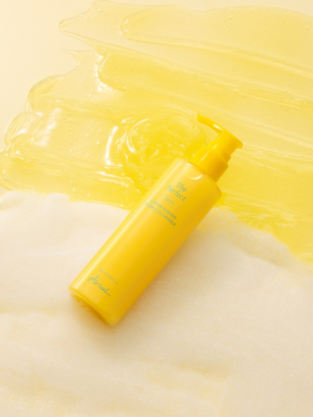 Осветляющий гель для умывания с экстрактом лимона Ariul The perfect Lemon Ginger Bubble Cleanser