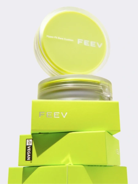 Набор: Лёгкое тональное средство  + сменный блок FEEV Hyper-Fit Bare Cushion 02 Peach Dew Set