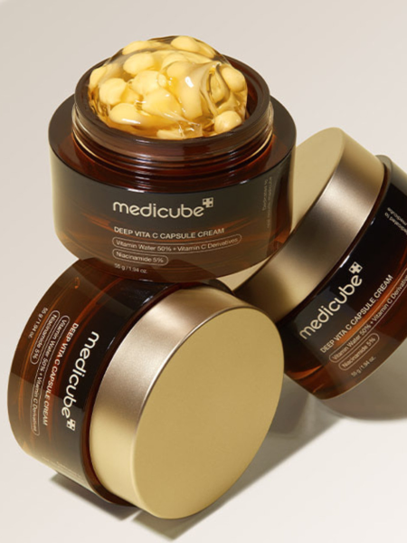 Осветляющий капсульный крем для лица витамином С Medicube Deep Vita C Capsule Cream Осветляющий капсульный крем для лица витамином С Medicube Deep Vita C Capsule Cream