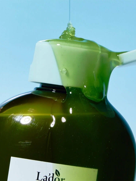 Освежающий шампунь для волос La’dor Root Re-Boot Activating Shampoo Cica & Tea Tree Освежающий шампунь для волос La’dor Root Re-Boot Activating Shampoo Cica & Tea Tree