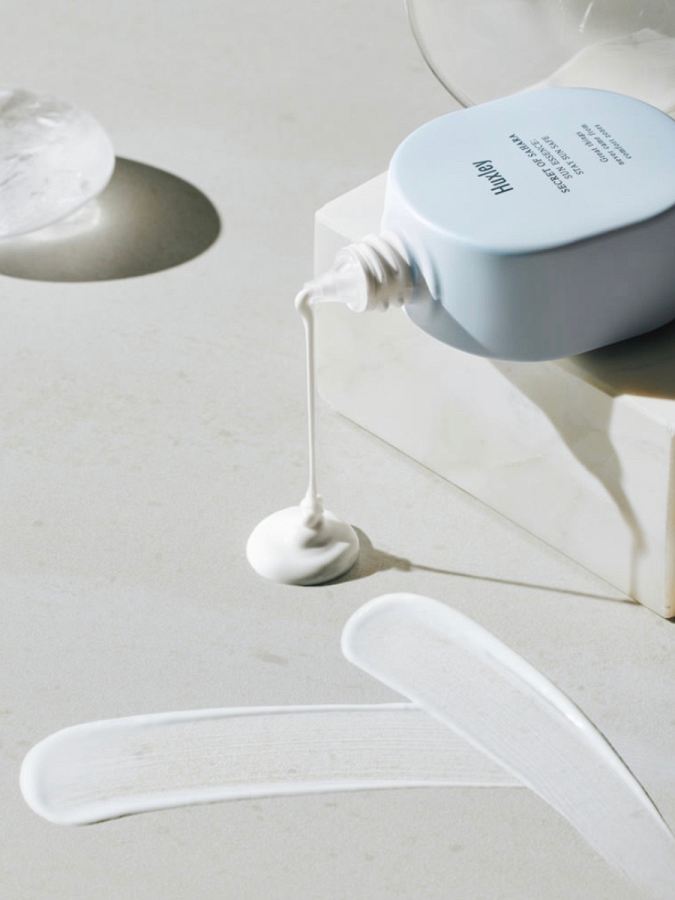 Солнцезащитный флюид с растительными экстрактами Huxley Secret of Sahara Sun Essence Stay Sun Safe SPF50+ PA++++