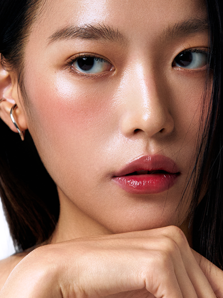 Румяна в ярко-красном оттенке TFIT Fluffy Velvet Cushion Blush R01 Bright Red