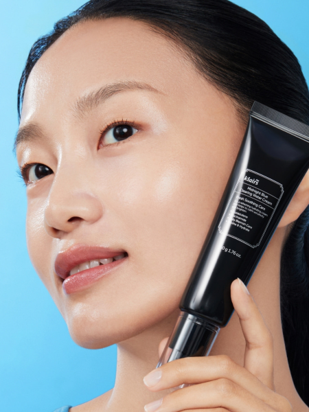 Лёгкий успокаивающий ночной гель-крем с пептидами и гвайазуленом Dear, Klairs Midnight Blue Clearing Water Cream Лёгкий успокаивающий ночной гель-крем с пептидами и гвайазуленом Dear, Klairs Midnight Blue Clearing Water Cream