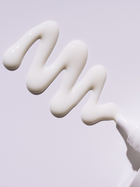 Солнцезащитный флюид с экстрактом красного лука IsNtree Onion Newpair Fresh Fluid Sun Cream SPF50+ PA++++