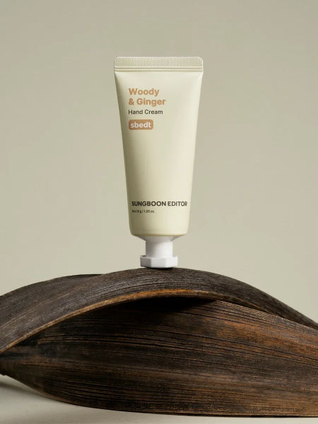 Увлажняющий крем для рук с древесным ароматом Sungboon Editor Woody & Ginger Handcream