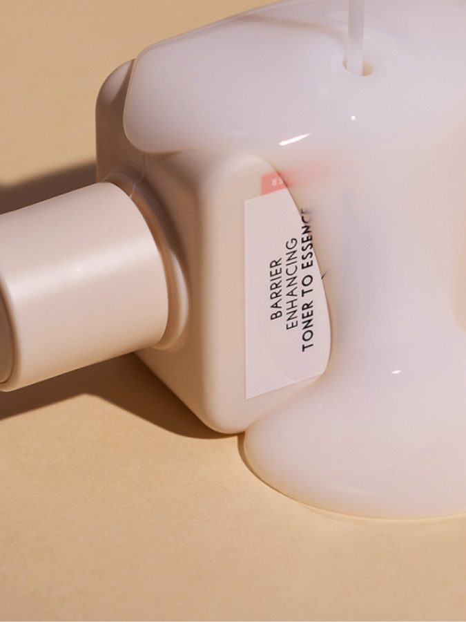 Восстанавливающий тонер-эссенция для лица с пантенолом и гиалуроновой кислотой RAWQUEST Barrier Enhancing Toner To Essence