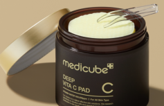 Осветляющие тонер-пэды с витамином С Medicube Deep Vita C Pad