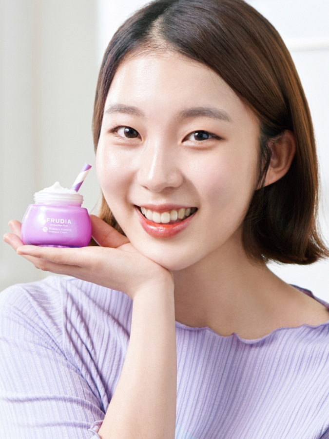 Интенсивно увлажняющий крем с черникой FRUDIA Blueberry Intensive Hydrating Cream