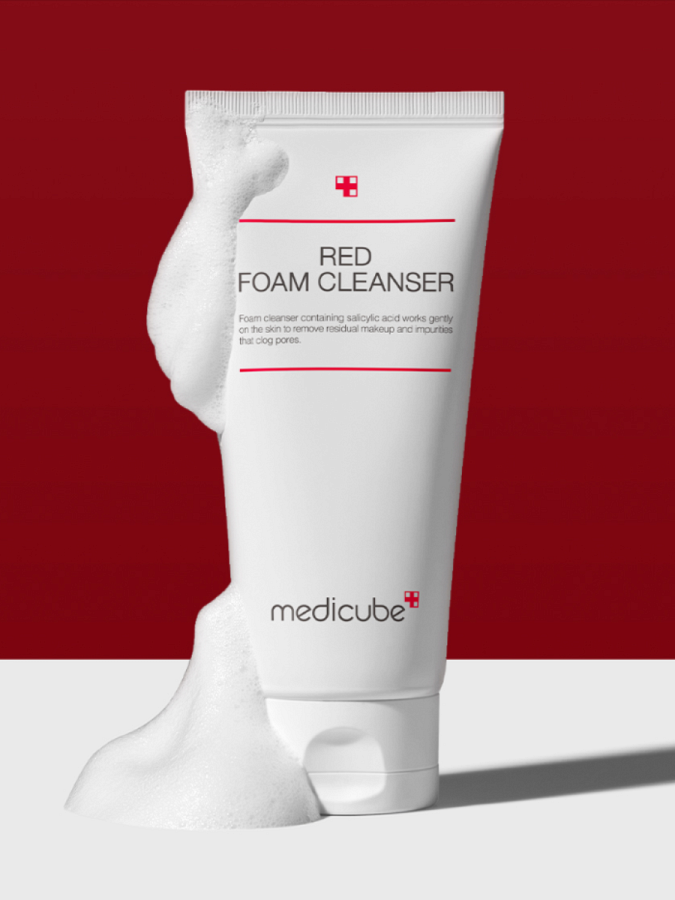 Противовоспалительная пенка для умывания с салициловой кислотой Medicube Red Foam Cleanser
