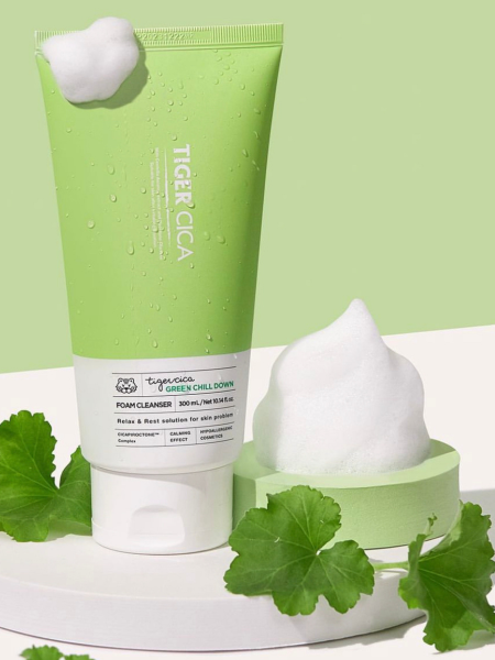Успокаивающая пенка для лица с экстрактом центеллы азиатской It's Skin Tiger Cica Green Chill Down Foam Cleanser Успокаивающая пенка для лица с экстрактом центеллы азиатской It's Skin Tiger Cica Green Chill Down Foam Cleanser