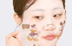 Успокаивающая тканевая маска с экстрактом хауттюйнии JMSolution Disney Collection Selfie Barrier Heartleaf Mask