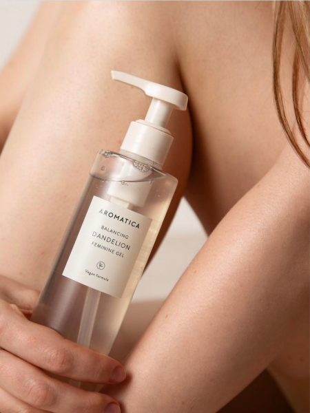 Нежный гель для интимной гигиены с одуванчиком Aromatica Dandelion Feminine Gel Нежный гель для интимной гигиены с одуванчиком Aromatica Dandelion Feminine Gel