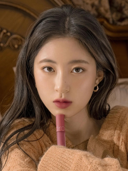 Вельветовый тинт с матовым финишем в оттенке цветочного лепестка rom&nd Zero Velvet Tint 18 Petal Tassel