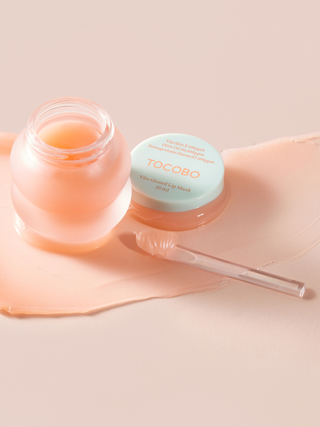 Восстанавливающая ночная маска для губ с антиоксидантами TOCOBO Vita Glazed Lip Mask Восстанавливающая ночная маска для губ с антиоксидантами TOCOBO Vita Glazed Lip Mask