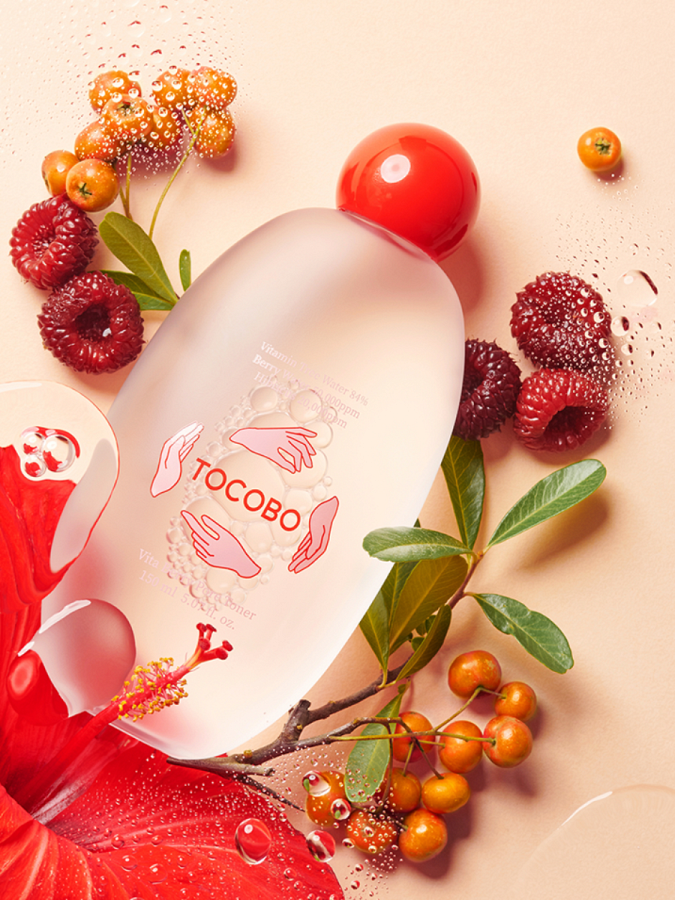 Тонер для сужения пор с ягодными экстрактами TOCOBO Vita Berry Pore Toner