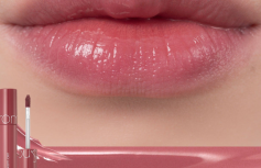Сочный глянцевый тинт для губ в приглушённом персиковом оттенке rom&nd Juicy Lasting Tint 18 Mulled Peach