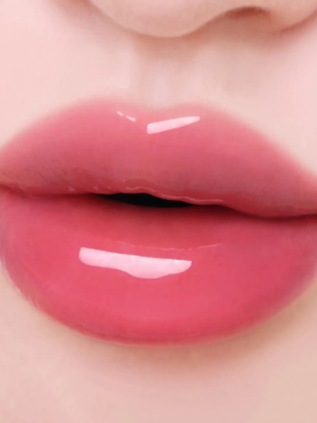 Интенсивный глянцевый блеск для губ fwee 3D Voluming Gloss B09 Lychee 70%