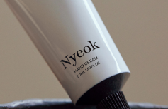 Парфюмированный увлажняющий крем для рук с древесным ароматом I'm From Nyeok Hand Cream