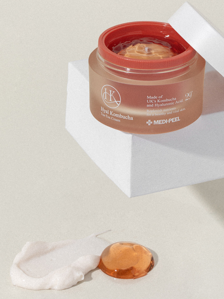 Питательный двухфазный крем-гель для лица с экстрактом комбучи MEDI-PEEL Hyal Kombucha Tea-Tox Cream Питательный двухфазный крем-гель для лица с экстрактом комбучи MEDI-PEEL Hyal Kombucha Tea-Tox Cream