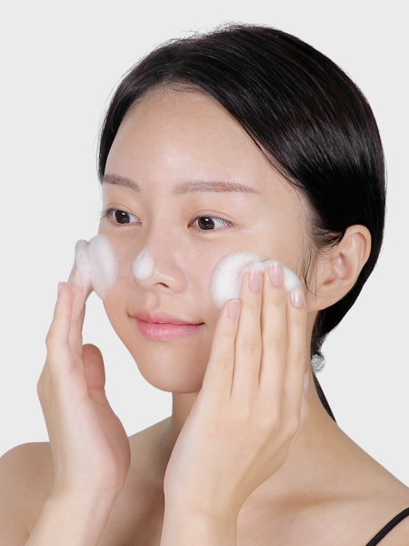 Пенка для чувствительной кожи с центеллой VT Cosmetics Cica Mild Foam Cleanser