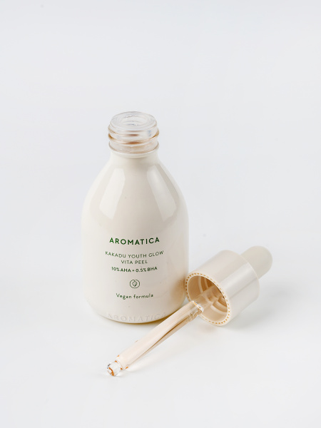 Пилинг-сыворотка с кислотами и экстрактом сливы AROMATICA Kakadu Youth Glow Vita Peel 10% AHA + 0.5% BHA