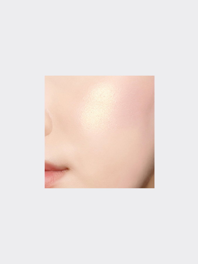 Сияющая пудра The Saem Prism Light Highlighter PK01 Baby Berry Beam