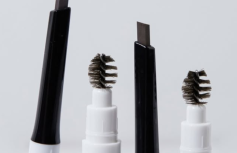 Карандаш для бровей в коричневом оттенке INGA Stage Brow Pencil Dark Brown