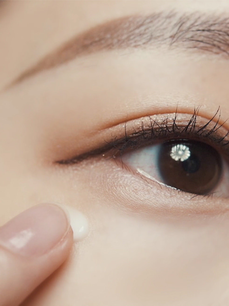 Разглаживающий питательный крем для век с экстрактом ферментированного черного чая Pyunkang Yul  Black Tea Time Reverse Eye Cream