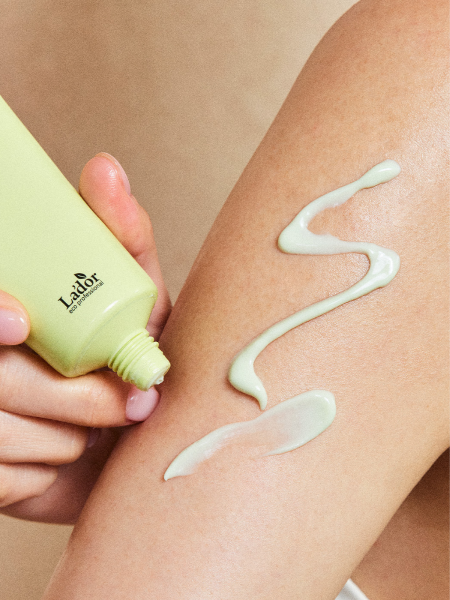 Лёгкий солнцезащитный крем с маслом таману La’dor Tamanu Airy Sunscreen SPF 50+ PA++++ Лёгкий солнцезащитный крем с маслом таману La’dor Tamanu Airy Sunscreen SPF 50+ PA++++