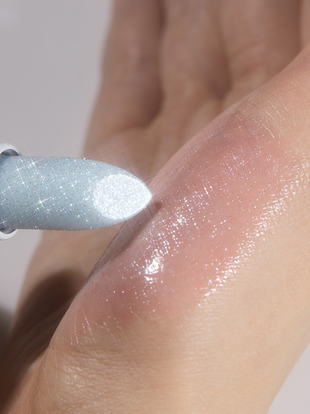Увлажняющий оттеночный бальзам для губ с блёстками UNLEASHIA Glacier Vegan Lip Balm No.2 Blue Lagoon Увлажняющий оттеночный бальзам для губ с блёстками UNLEASHIA Glacier Vegan Lip Balm No.2 Blue Lagoon