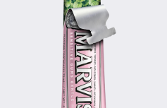 Мягкая зубная паста для чувствительных дёсен со вкусом сладкой мяты Marvis Sensitive Gums Gentle Mint Toothpaste