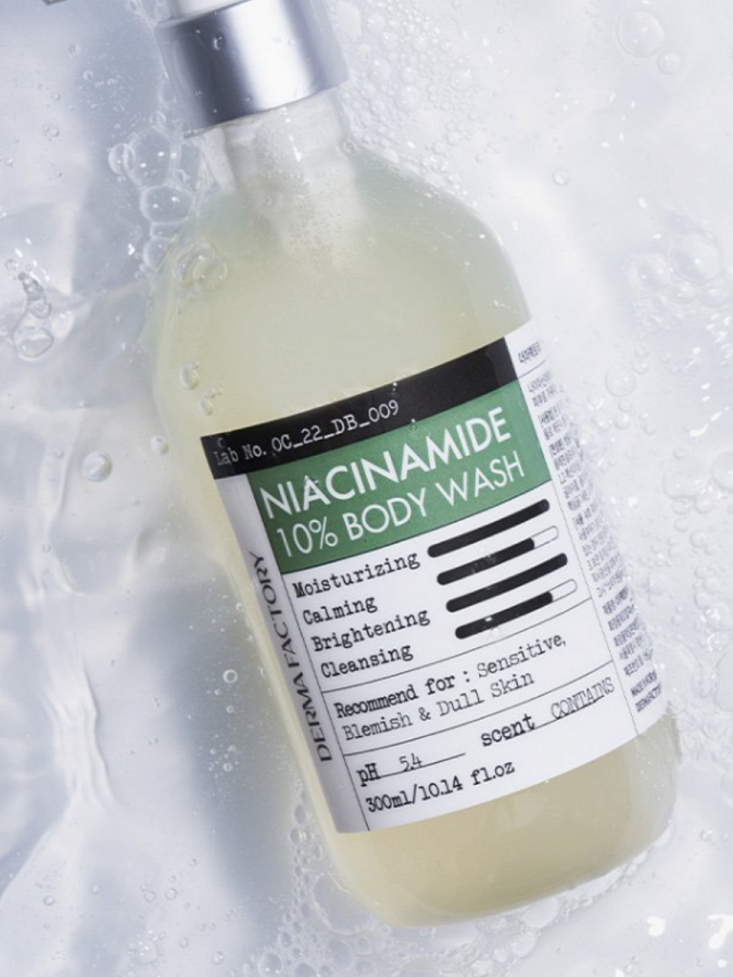 Успокаивающий гель для душа с ниацинамидом Derma Factory Niacinamide 10% Body Wash
