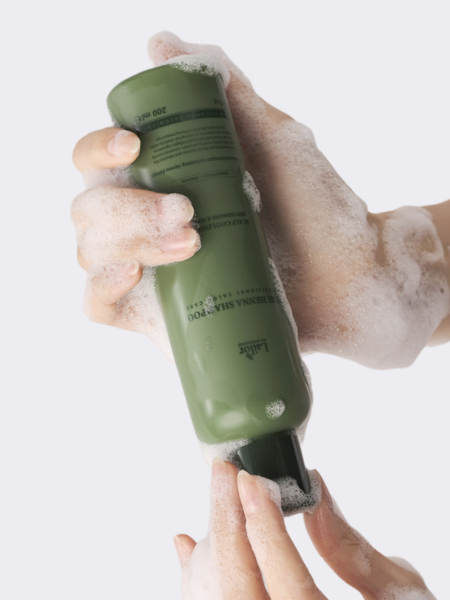 Профессиональный укрепляющий шампунь для волос с хной и ментолом La’dor Pure Henna Shampoo Профессиональный укрепляющий шампунь для волос с хной и ментолом La’dor Pure Henna Shampoo