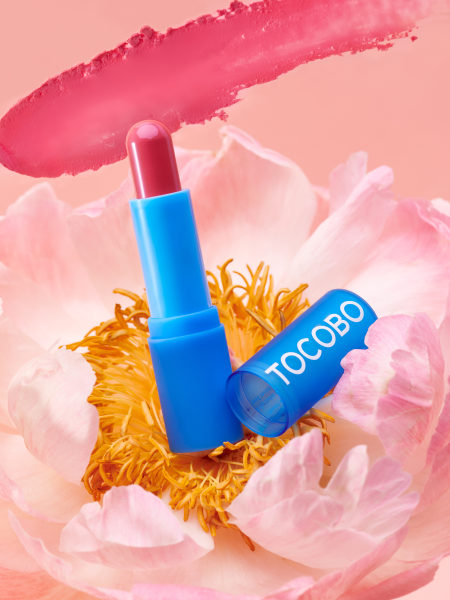 Кремовый оттеночный бальзам для губ в оттенке лепестков розы TOCOBO Powder Cream Lip Balm 032 Rose Petal
