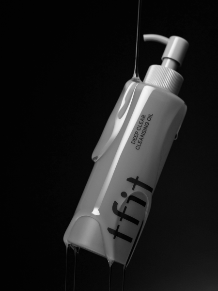 Гидрофильное масло с комплексом кислот TFIT Deep Clear Cleansing Oil Гидрофильное масло с комплексом кислот TFIT Deep Clear Cleansing Oil