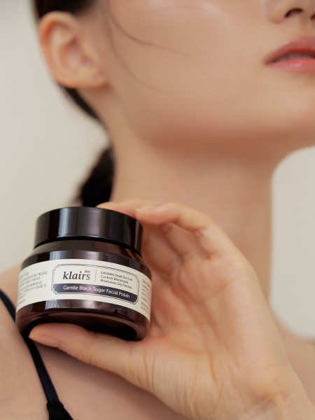 Смягчающий сахарный скраб для лица Dear, Klairs Gentle Black Sugar Facial Polish Смягчающий сахарный скраб для лица Dear, Klairs Gentle Black Sugar Facial Polish