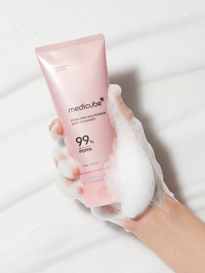 Воздушная пенка для умывания с ниацинамидом и ПДРН Medicube PDRN Pink Niacinamide Whip Cleanser