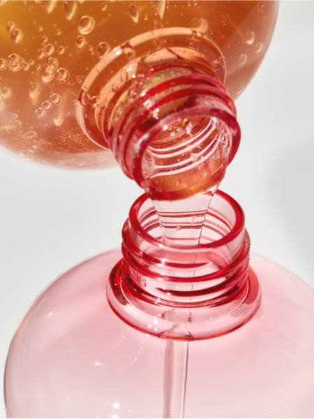 Гель для душа с цветочным ароматом Ma:nyo Factory Banilla Boutique Hug Perfume Body Wash Гель для душа с цветочным ароматом Ma:nyo Factory Banilla Boutique Hug Perfume Body Wash